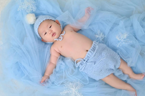 舟山两个半月宝宝发育标准 舟山两个半月宝宝发育标准